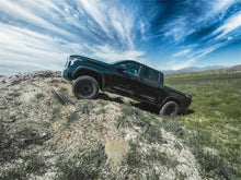 Cargar imagen en el visor de la galería, Tuff Country 2022 Toyota Tundra 2023 Sequoia 2in Leveling Kit