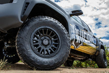 Cargar imagen en el visor de la galería, ICON Recon Pro 18x9 6 x 5.5 25mm Offset 6in BS 95.1mm Bore Satin Black Wheel