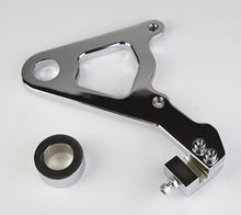 Cargar imagen en el visor de la galería, Wilwood Caliper Mounting Kit Chrome w/Bracket GP310 2000-06 FLH/FLT