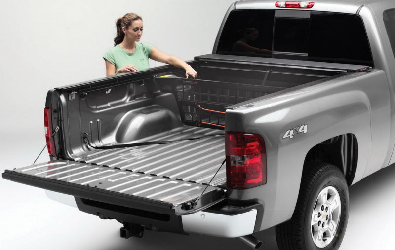 Roll-N-Lock 14-18 Chevy Silverado/Sierra 1500 XSB 68in Cargo Manager