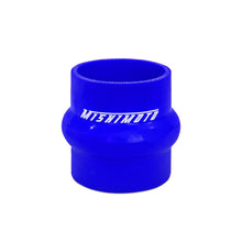 Cargar imagen en el visor de la galería, Mishimoto 2.5in Blue Hump Hose Coupler