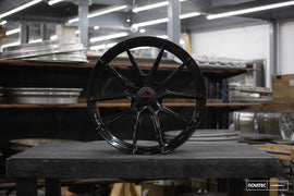 Vossen x Novitec NF10 21x12 / 5x114.3 / ET20 - Gloss Black Wheel - (SF90 - Rear)