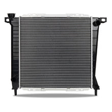 Cargar imagen en el visor de la galería, Mishimoto Ford Bronco II Replacement Radiator 1985-1990