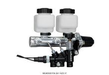 Cargar imagen en el visor de la galería, Wilwood Tandem Remote M/C Kit w L/H Brkt &amp; Prop Valve - 1in Bore Ball Burnished