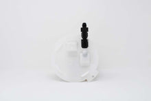 Cargar imagen en el visor de la galería, Aeromotive VaporWorx Fuel Module Outlet Kit - 3/8in Female to AN-06 Flare &amp; 1/8in NPT Port