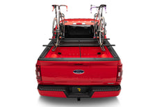 Cargar imagen en el visor de la galería, Roll-N-Lock 2024 Toyota Tacoma 5ft M-Series XT Retractable Tonneau Cover