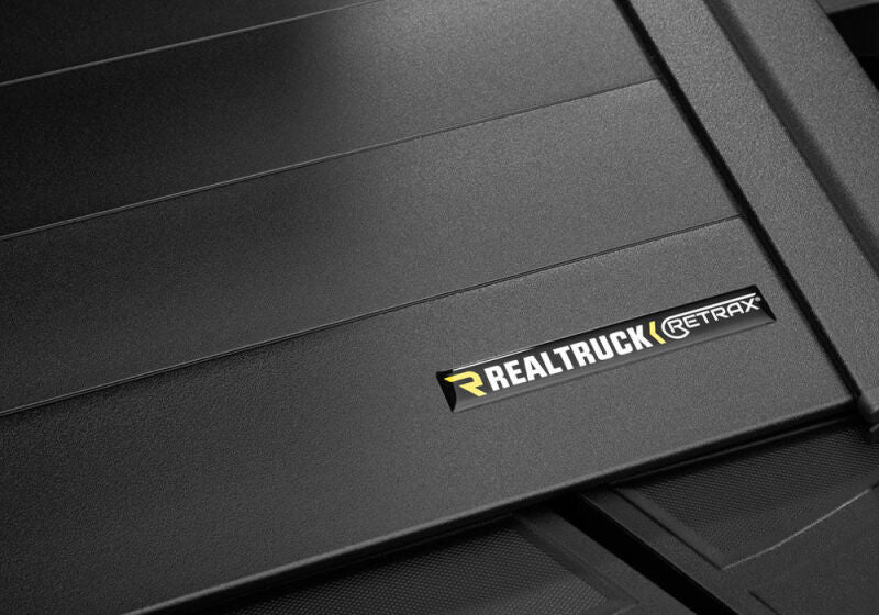 Retrax 14-up Chevy/GMC Long Bed / 15-up 2500/3500 (Wide RETRAX Rail) RetraxPRO MX
