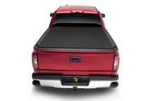 Cargar imagen en el visor de la galería, Truxedo 14-18 GMC Sierra &amp; Chevrolet Silverado 1500 5ft 8in Sentry CT Bed Cover