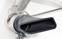 Cargar imagen en el visor de la galería, AWE Tuning McLaren MP4-12C Performance Exhaust - Black Tips