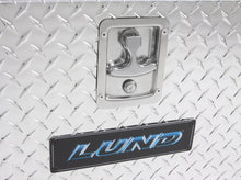 Cargar imagen en el visor de la galería, Lund Universal Challenger Specialty Tool Box - Brite