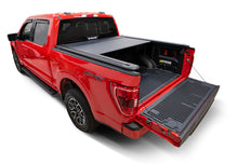 Cargar imagen en el visor de la galería, EGR 15-23 Ford F150 Rolltrac Electric Retractable Bed Cover