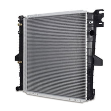 Cargar imagen en el visor de la galería, Mishimoto Ford Explorer Replacement Radiator 1996-1999