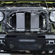 Cargar imagen en el visor de la galería, Mishimoto 2007-2011 Jeep Wrangler JK Oil Cooler Kit Thermostatic Black