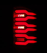 Cargar imagen en el visor de la galería, User 5