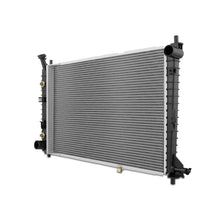 Cargar imagen en el visor de la galería, Mishimoto Ford Mustang 3.8L Replacement Radiator 1997-2004