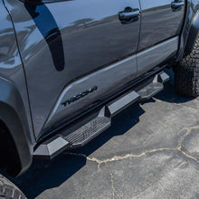 Cargar imagen en el visor de la galería, Westin/HDX 2024+ Toyota Tacoma Double Cab Xtreme Nerf Step Bars - Textured Black