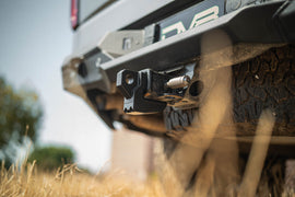 DV8 Offroad Universal Hitch Skid Plate - Black