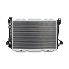 Cargar imagen en el visor de la galería, Mishimoto Ford Bronco Replacement Radiator 1985-1996