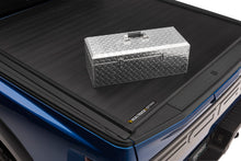 Cargar imagen en el visor de la galería, Retrax 21-24 Ford F-150 IX Manual Retractable Tonneau Cover Super Cab - 6.5ft Bed