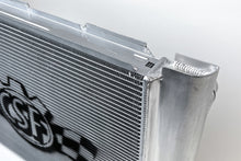 Cargar imagen en el visor de la galería, CSF 06-10 BMW E60 M5 / 06-10 BMW E63/E64 M6 Aluminum High-Performance Radiator