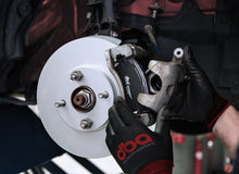Cargar imagen en el visor de la galería, DBA 04-07 BMW 525i E60 (w/Auto Trans) Rear Street Series Standard Rotor