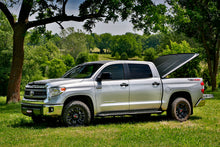 Cargar imagen en el visor de la galería, UnderCover 16-20 Toyota Tacoma 5ft SE Bed Cover - Black Textured (Req Factory Deck Rails)