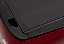 Cargar imagen en el visor de la galería, Truxedo 14-18 GMC Sierra &amp; Chevrolet Silverado 1500 5ft 8in Sentry CT Bed Cover