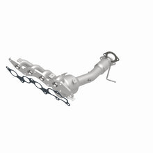 Cargar imagen en el visor de la galería, Magnaflow Conv DF 10-13 Mazda 3 2.0L Manifold