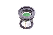 Cargar imagen en el visor de la galería, Radium Engineering Dry Break 1.5in Female Vented