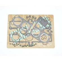 Cargar imagen en el visor de la galería, Athena 82-83 Suzuki GS 750 Top End Gasket Kit