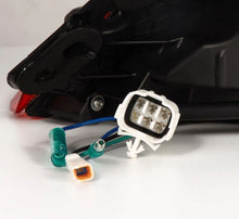 Cargar imagen en el visor de la galería, User 6