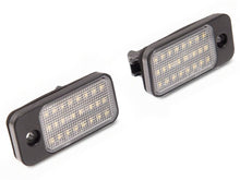 Cargar imagen en el visor de la galería, Raxiom 19-23 Jeep Cherokee KL Axial Series LED License Plate Lamps