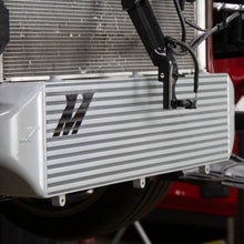 Cargar imagen en el visor de la galería, Mishimoto 2023+ Toyota GR Corolla Intercooler &amp; Pipe Kit - Silver Cooler - Black Pipes