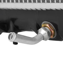 Cargar imagen en el visor de la galería, Mishimoto Subaru Legacy Replacement Radiator 2000-2004