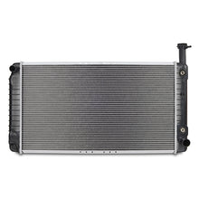 Cargar imagen en el visor de la galería, Mishimoto Chevrolet Express Replacement Radiator 2003-2005