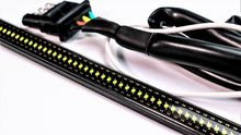 Cargar imagen en el visor de la galería, Putco 48in LED Tailgate Light Bar Blade