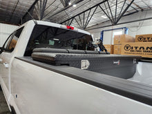 Cargar imagen en el visor de la galería, Titan Fuel Tanks Universal 90 Gallon In-Bed Transfer Tank
