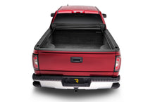 Cargar imagen en el visor de la galería, Truxedo 14-18 GMC Sierra &amp; Chevrolet Silverado 1500 5ft 8in Sentry CT Bed Cover