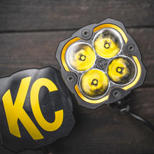 Cargar imagen en el visor de la galería, KC HiLiTES FLEX ERA 4 Color Bezel Ring Gold (ea)