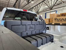 Cargar imagen en el visor de la galería, Titan Fuel Tanks Universal 90 Gallon In-Bed Transfer Tank