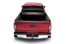 Cargar imagen en el visor de la galería, Truxedo 14-18 GMC Sierra &amp; Chevrolet Silverado 1500 5ft 8in Sentry CT Bed Cover