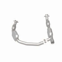 Cargar imagen en el visor de la galería, MagnaFlow Conv DF 06 Ford E350 Van 5.4L