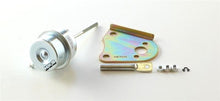 Cargar imagen en el visor de la galería, HKS 93-98 Nissan Silvia S14 / 99-02 S15 Single Port Internal Wastegate Actuator
