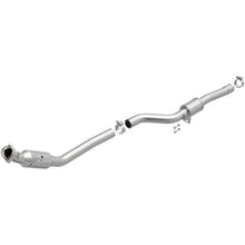 Cargar imagen en el visor de la galería, Magnaflow Conv DF 2013-2017 SL550 V8 4.6 OEM Underbody