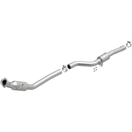 MagnaFlow Direct Fit Catalytic Converter 2013-2017 SL550 V8 4.6 OEM Underbody