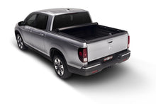 Cargar imagen en el visor de la galería, Truxedo 07-13 GMC Sierra &amp; Chevrolet Silverado 2500/3500 Dually w/Bed Caps 8ft Lo Pro Bed Cover