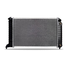 Cargar imagen en el visor de la galería, Mishimoto Chevrolet S10 Replacement Radiator 1995-1998