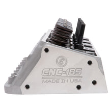 Cargar imagen en el visor de la galería, Edelbrock Cylinder Head SBC E-Cnc 185 64cc Straight Plug for Hydraulic Roller Cam Complete