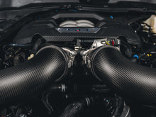Cargar imagen en el visor de la galería, AWE Tuning 24-26 Ford S650 Mustang GT/Dark Horse S-FLO Carbon Intake