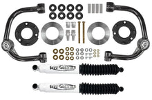 Cargar imagen en el visor de la galería, Tuff Country 21-23 Ford F-150 4x4 3in Front Lift Kit with Shocks